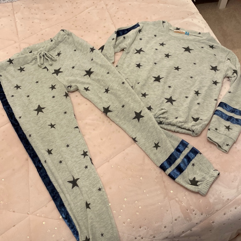 Vintage Havana girls star outfit